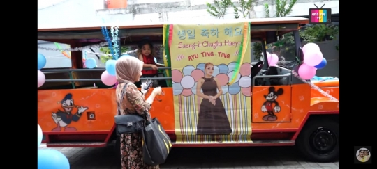 Sudah Cantik dan Anggun Pakai Hanbok, Ayu Ting Ting Syok Saat Harus Naik Odong-odong