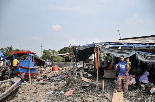 Denyut Kehidupan Warga Pesisir Jakarta di tengah Hari Nelayan Internasional