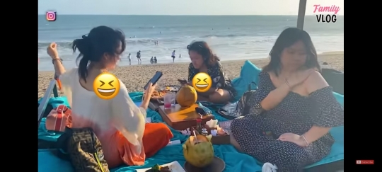 Serunya 'Girls Trip' Ussy Sulistiawaty Bersama 2 Anaknya yang ABG, Kece-kece Abis