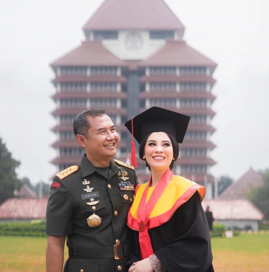 Potret Cantik Aqila Victorinet Pacar Adira Rizky, Ayah Bukan Orang Sembarangan di TNI