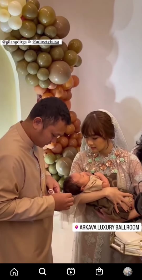 6 Momen Aqiqah Baby Gin Anak Gilang Dirga dan Adiez, Banjir Doa dari Netizen