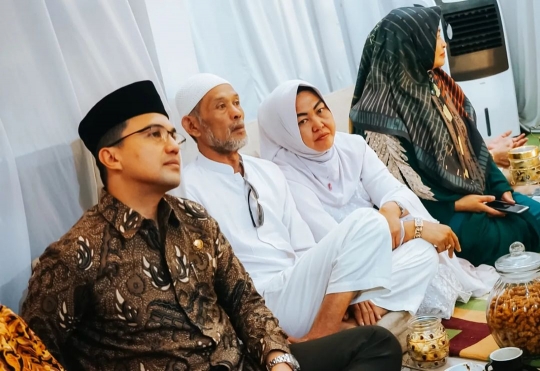 6 Momen Sahrul Gunawan Datang ke Acara Kondangan, Langsung Dikerumuni Ibu-ibu