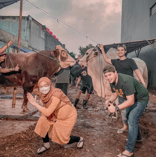 Deretan Foto Terbaru Ria Ricis di Usia Kehamilan 8 Bulan, Perut Makin Membesar