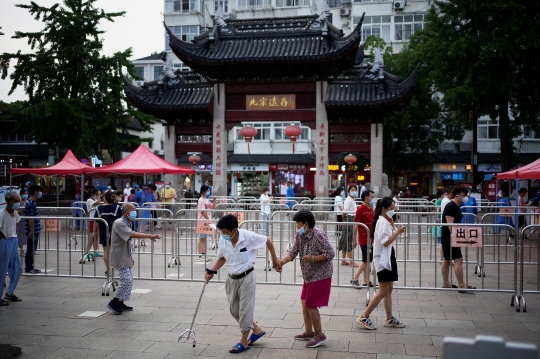 Shanghai Kembali Gelar Tes Massal usai Temuan Subvarian Baru Omicron