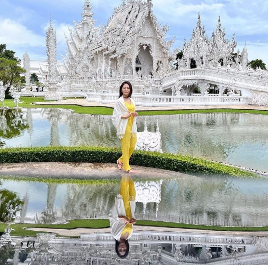 Natasha Wilona Liburan di Thailand, Penampilannya Dipuji 'Cantiknya Gak Ada Obat'