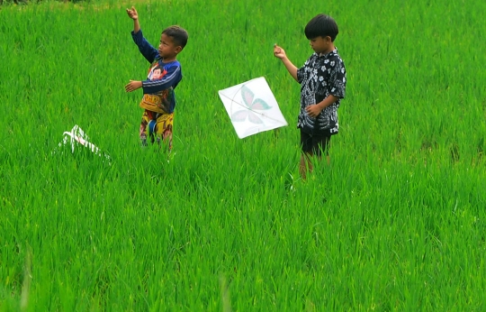 Ceria Anak Desa Mengisi Waktu Libur Sekolah