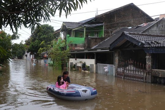 Banjir Rendam Perumahan Ciledug Indah