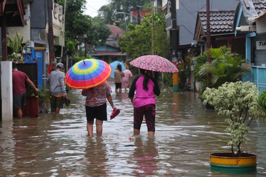 Banjir Rendam Perumahan Ciledug Indah