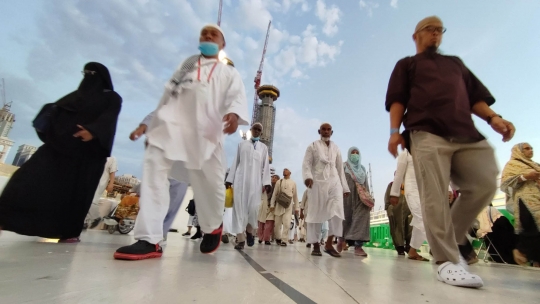 Penampakan Jemaah Tumpah Ruah Mengelilingi Ka'bah