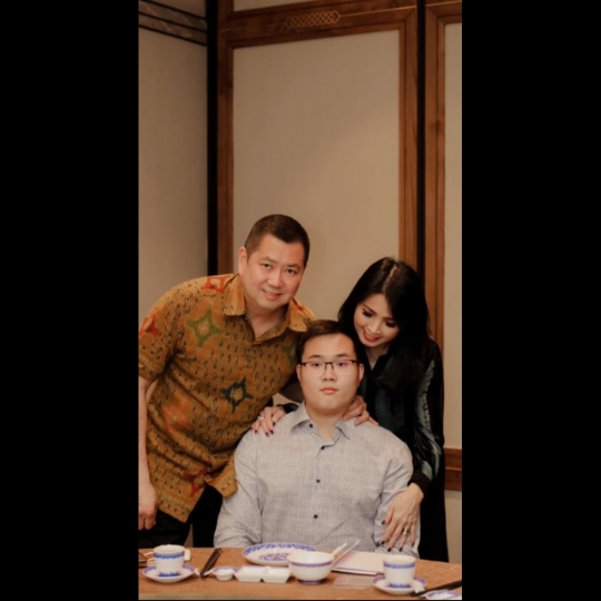 Deretan Foto Ulang Tahun Warren ke-21, Anak Bungsu Konglomerat Hary Tanoe