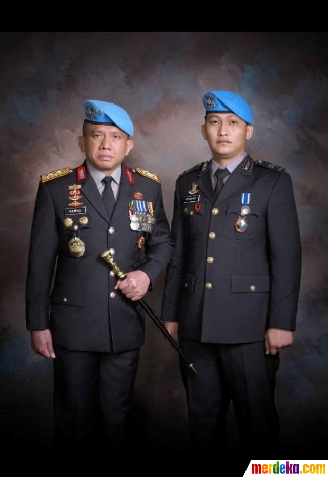 Foto : Potret Kebersamaan Brigadir J Dengan Irjen Ferdy Sambo Yang ...