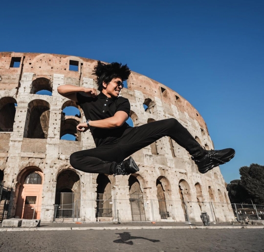 Penampilan Atta dan Aurel di Colosseum Italia, Ekspresi Sang Anak Bikin Gemas