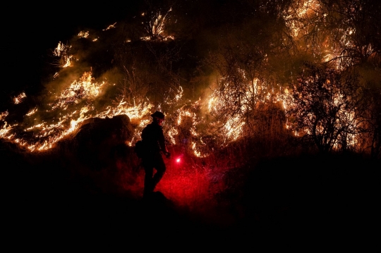 Asap Kebakaran Hutan California Jika Dipantau dari Ketinggian