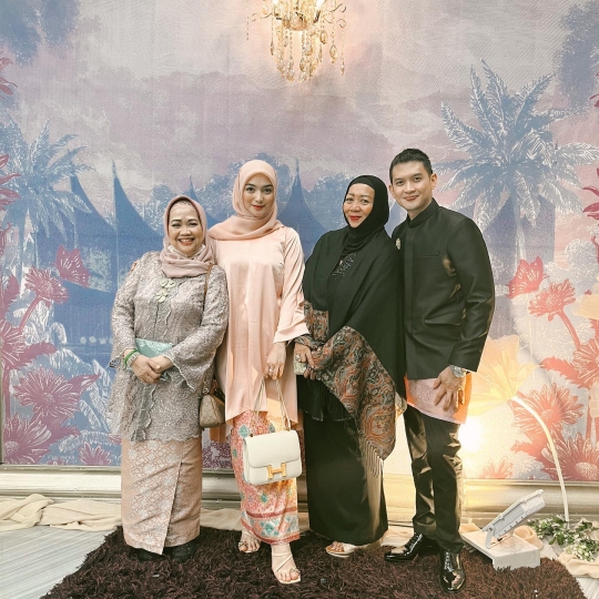 Potret Citra Kirana & Rezky ke Undangan Pernikahan, Serasi Abis Disebut Couple Goals