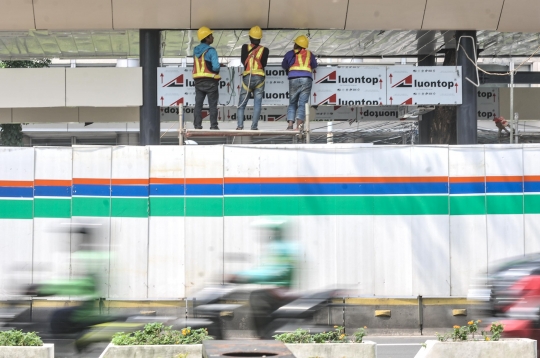Revitalisasi Halte Transjakarta Ditargetkan Rampung Desember 2022