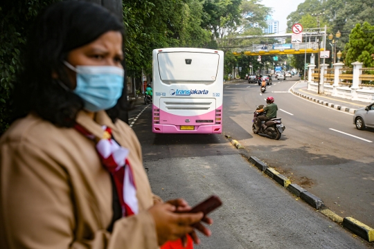 TransJakarta Kembali Operasikan Bus Pink Khusus Wanita