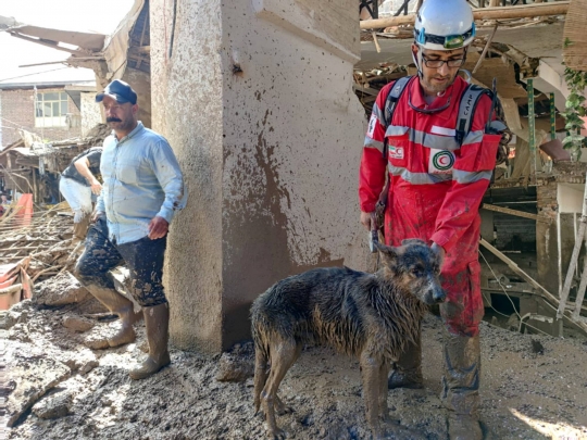 Banjir Bandang dan Tanah Longsor Tewaskan 6 Orang di Iran