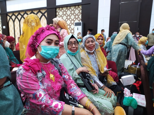 Foto-Foto Jemaah Haji di Sulsel Berdandan Gemerlap