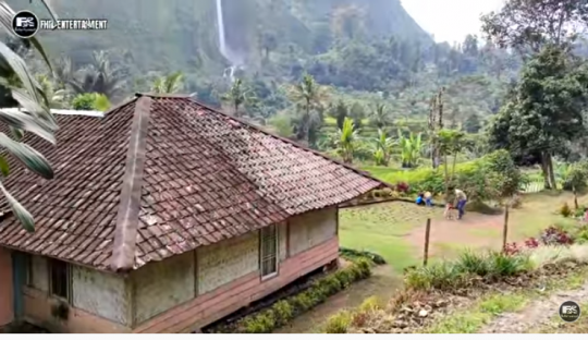 Potret Kampung Tersembunyi Cuma Ada Dua Rumah, Pemandangannya Ada Air Terjun Cantik