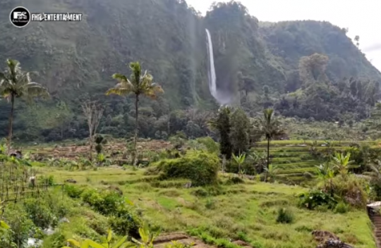 Potret Kampung Tersembunyi Cuma Ada Dua Rumah, Pemandangannya Ada Air Terjun Cantik