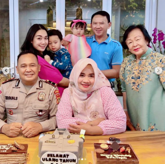 Momen Ahok Rayakan Ulang Tahun Ayah Mertua, Sosoknya Curi Perhatian