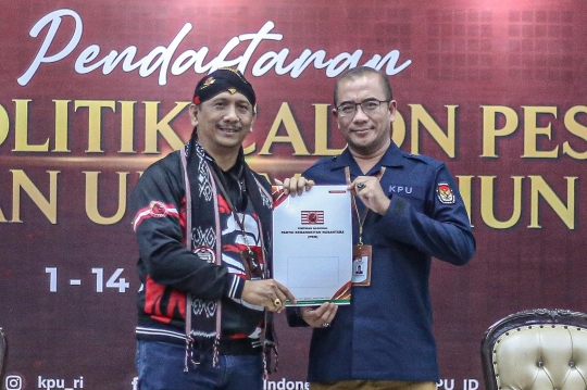 I Gede Pasek Daftarkan Partai Kebangkitan Nusantara ke KPU