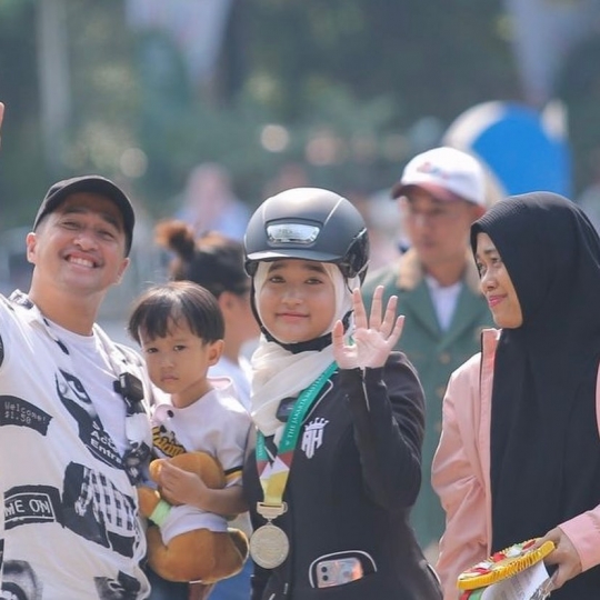 Potret Aisha Anak Irfan Hakim Jago Berkuda, Raih Prestasi di The Jakarta Masters 2022