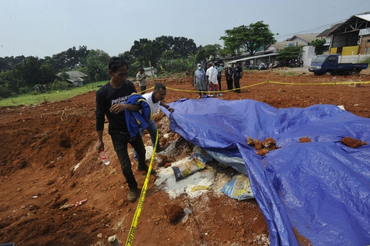 Kuburan Beras Bansos di Depok Ramai Didatangi Warga