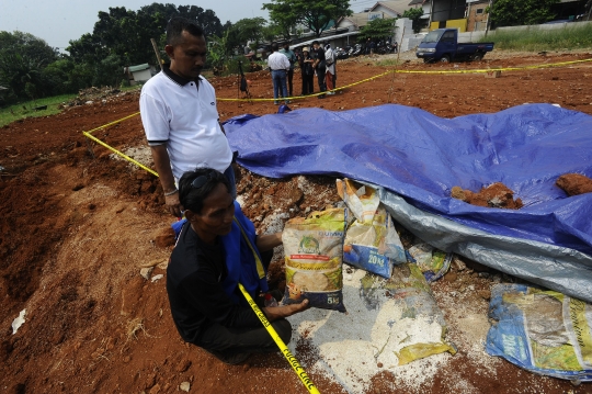 Kuburan Beras Bansos di Depok Ramai Didatangi Warga