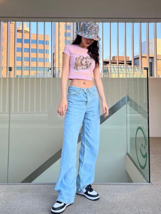 12 Aktris Cantik Korea yang Dikenal Miliki Ant Waist (Pinggang Semut)