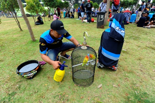 Lomba Kicau Burung Pra Piala Gubernur di Lapangan Banteng