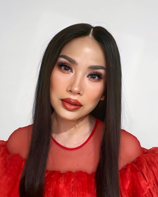 Tampil Beda, Ini Potret Titi DJ Pakai Riasan Ala Korea yang Dipuji Cantik Bak ABG