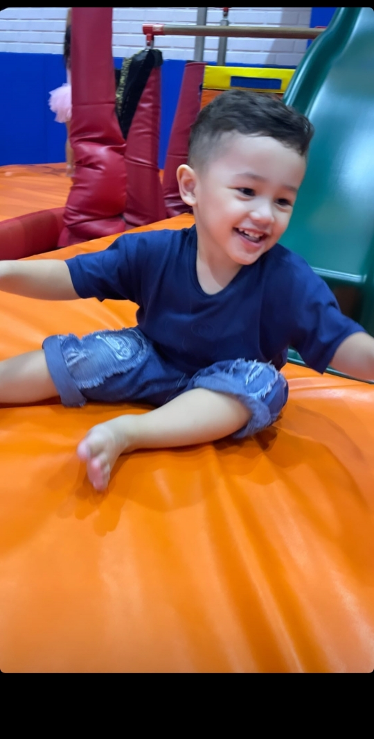 10 Potret Ganteng Saka Anak Ussy & Andhika dengan Rambut Baru, Netizen 'Handsome Boy'