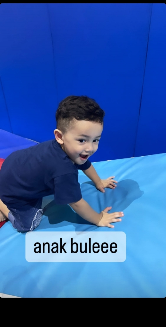 10 Potret Ganteng Saka Anak Ussy & Andhika dengan Rambut Baru, Netizen 'Handsome Boy'