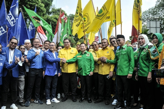 Kemesraan Tiga Petinggi Koalisi Indonesia Bersatu Jalan Bersama ke KPU