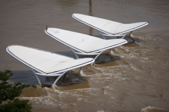 Penampakan Banjir Parah Masih Rendam Seoul