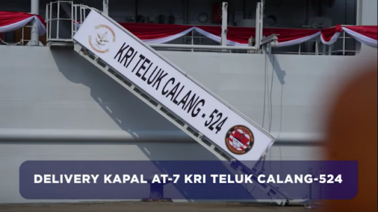 Potret KRI Teluk Calang 524 TNI Angkatan Laut, Kapal Angkut Tank Buatan Dalam Negeri