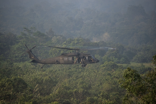 Antusiasme Warga Saksikan Latihan Militer Gabungan Super Garuda Shield 2022