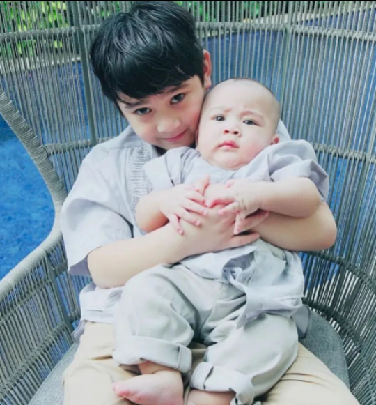 7 Transformasi Rafathar Malik Ahmad yang Kini Genap Berusia 7 Tahun, Makin Tampan