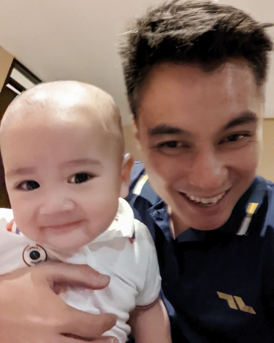 Deretan Momen Kiano Anak Baim Wong saat Bertemu Rayyanza, Cium Pipi Bak Adik Sendiri