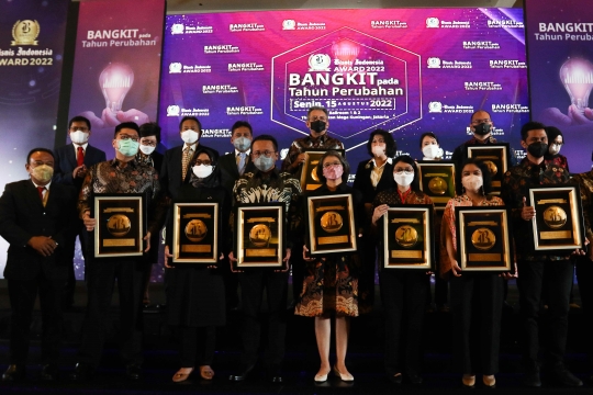 SCM Terima Penghargaan Bisnis Indonesia Award 2022