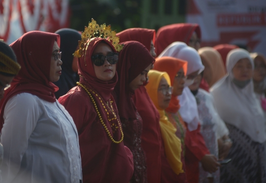 Warga Kebon Melati Laksanakan Upacara HUT Kemerdekaan RI