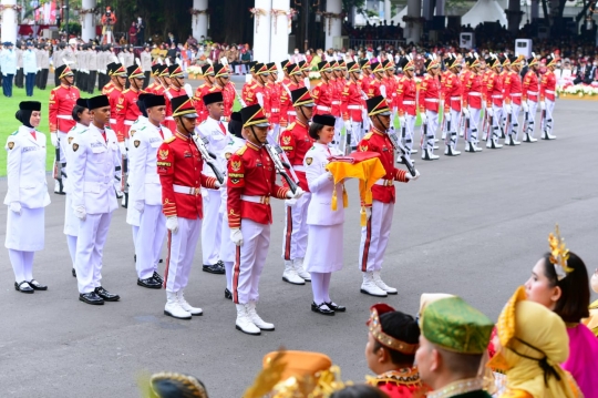 I Dewa Ayu, Sosok Cantik Pembawa Baki Bendera Pusaka di Istana Merdeka