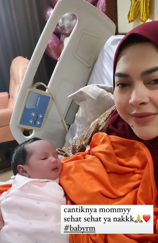 Aisyahrani Adik Syahrini Melahirkan Anak ke-3 di HUT RI, Bayinya Cantik Banget