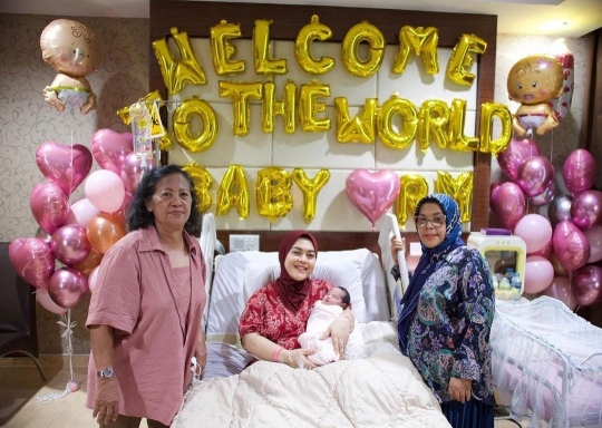Aisyahrani Adik Syahrini Melahirkan Anak ke-3 di HUT RI, Bayinya Cantik Banget