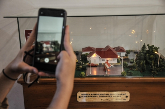 Koleksi Pribadi Bung Karno di Perpustakaan Proklamator Blitar