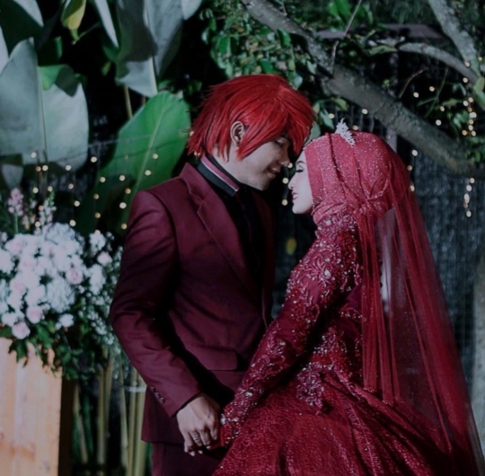 5 Potret Pesulap Merah Bareng Istri, Curi Perhatian