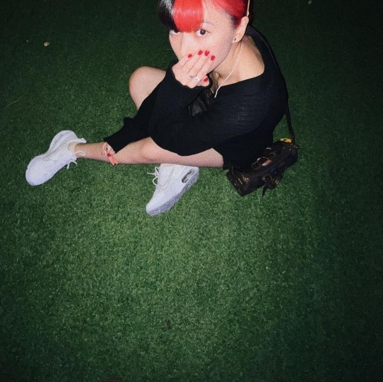 5 Momen Keseruan Isyana Sarasvati Liburan di Singapura, Nonton Konser Billie Eilish