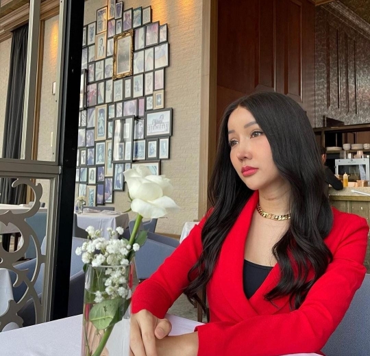 Potret 'Bidadari Surga' ala Lucinta Luna Tuai Pujian, Netizen 'Cantik Banget Ratu'