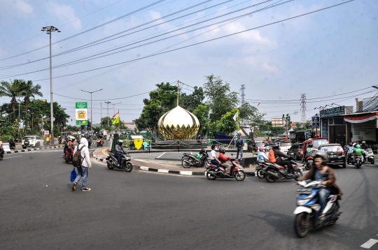 Melihat Tugu Salak Condet, Ikon Baru Ibu Kota